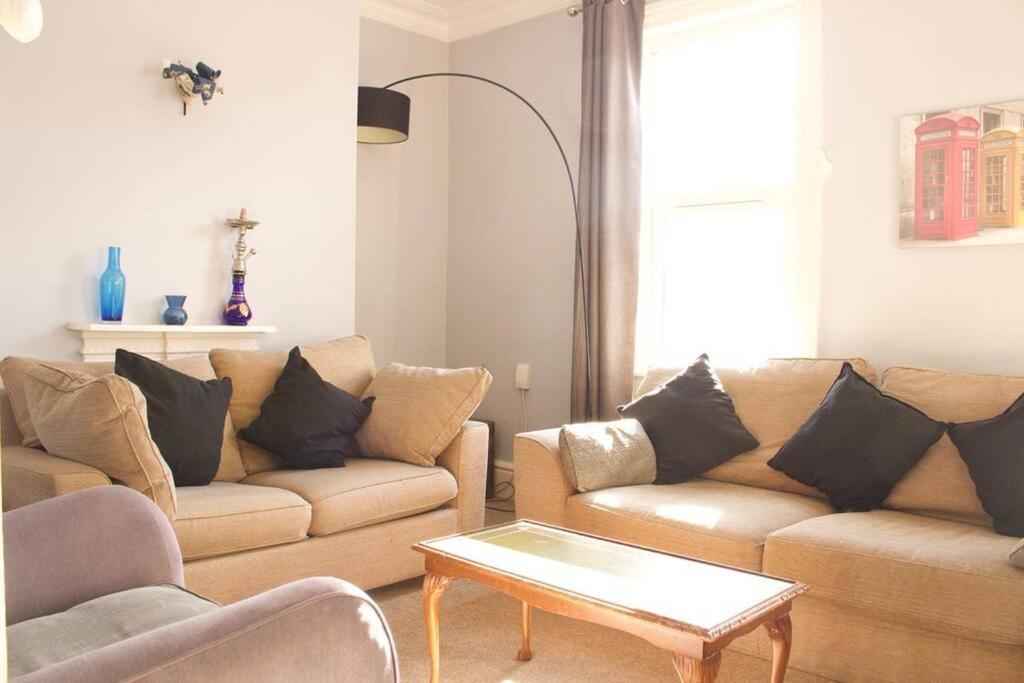 Comfy Private Room Near Mcr Centre แมนเชสเตอร์ ภายนอก รูปภาพ