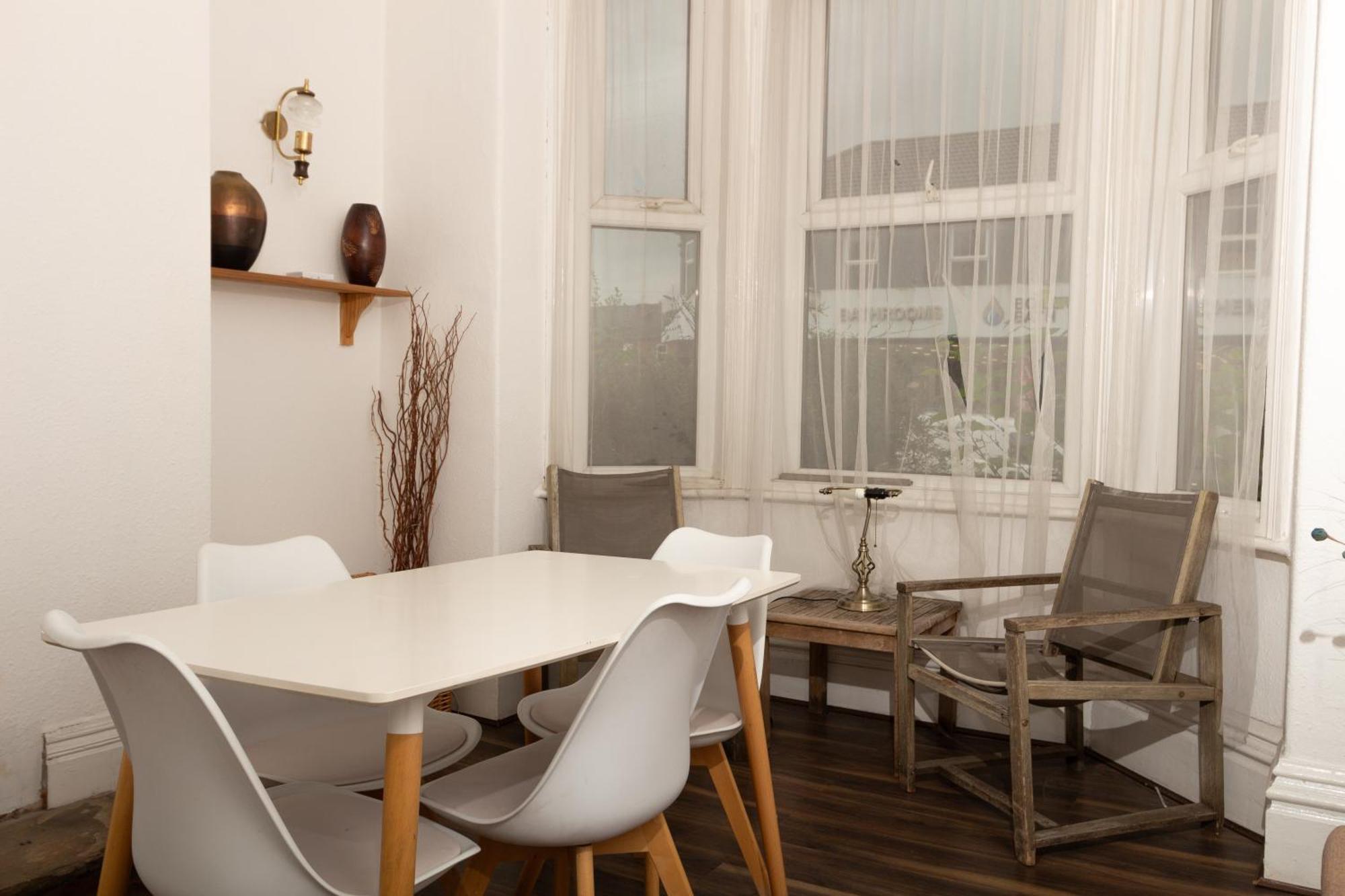 Comfy Private Room Near Mcr Centre แมนเชสเตอร์ ภายนอก รูปภาพ