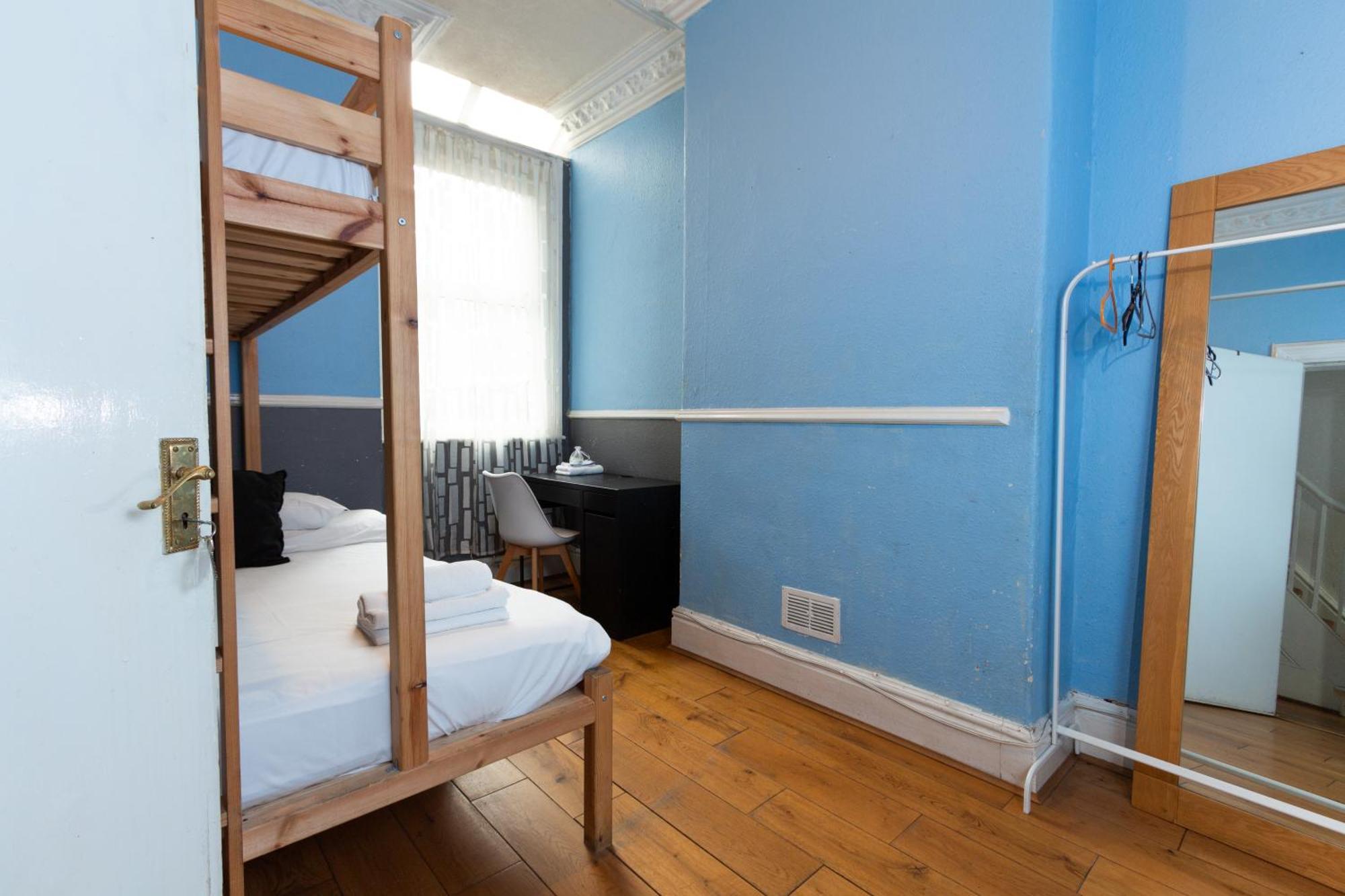 Comfy Private Room Near Mcr Centre แมนเชสเตอร์ ภายนอก รูปภาพ